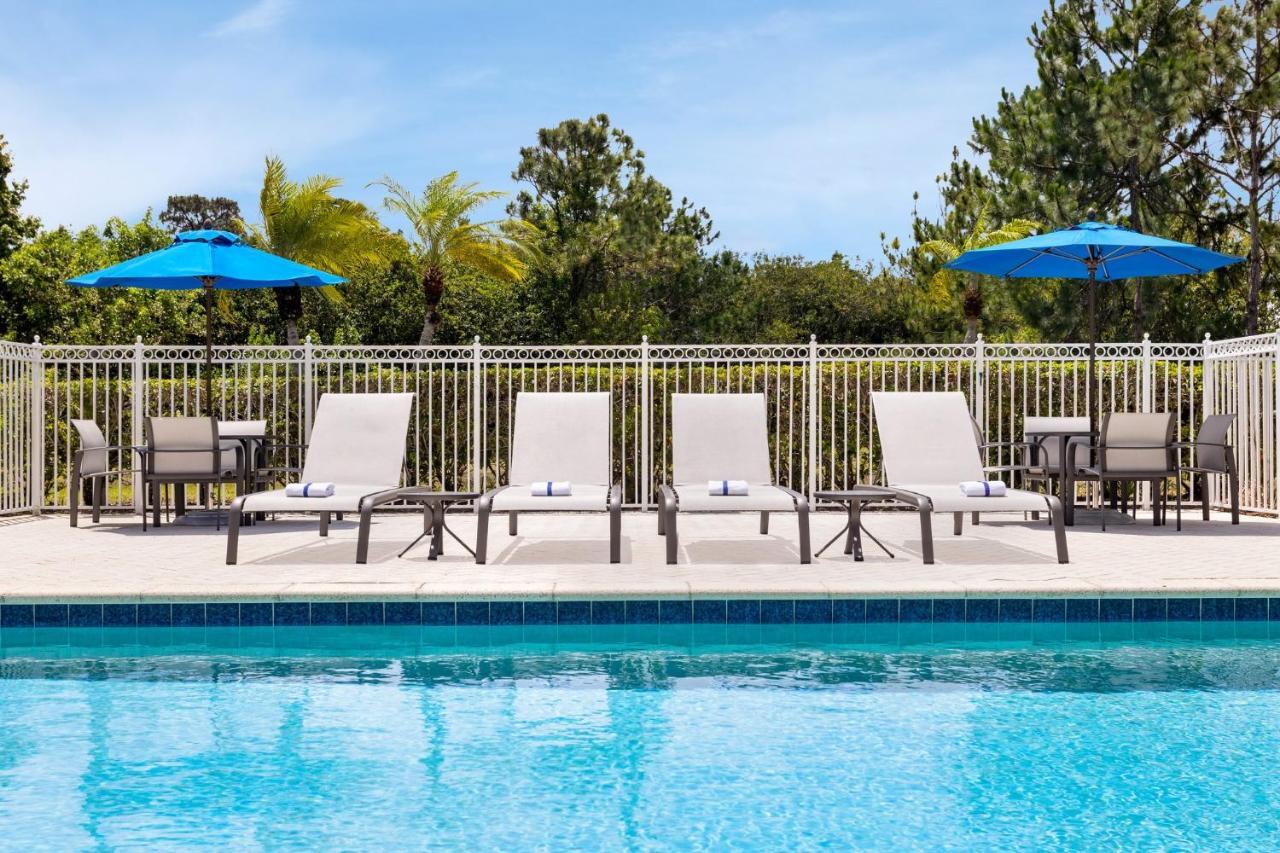 Holiday Inn Express Hotel & Suites Fort Pierce West By Ihg Екстер'єр фото