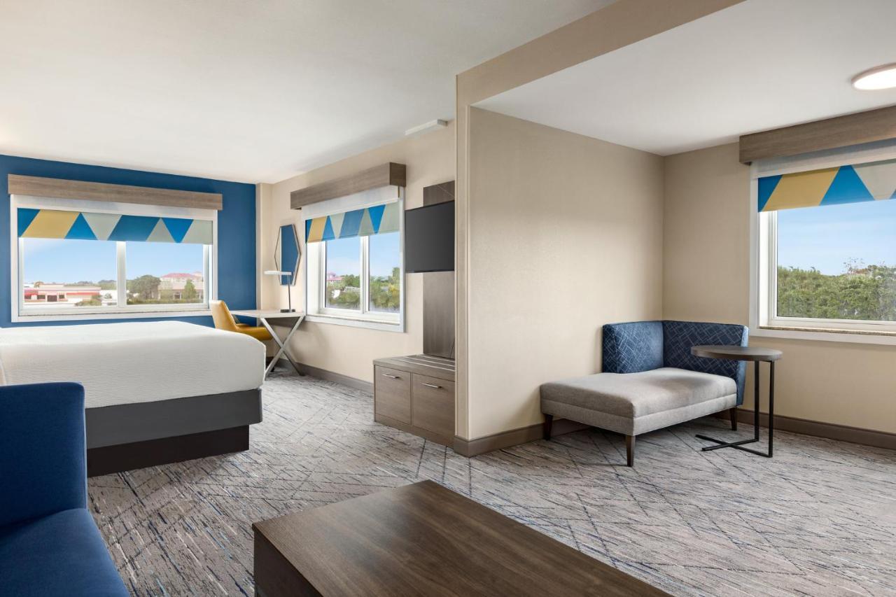 Holiday Inn Express Hotel & Suites Fort Pierce West By Ihg Екстер'єр фото