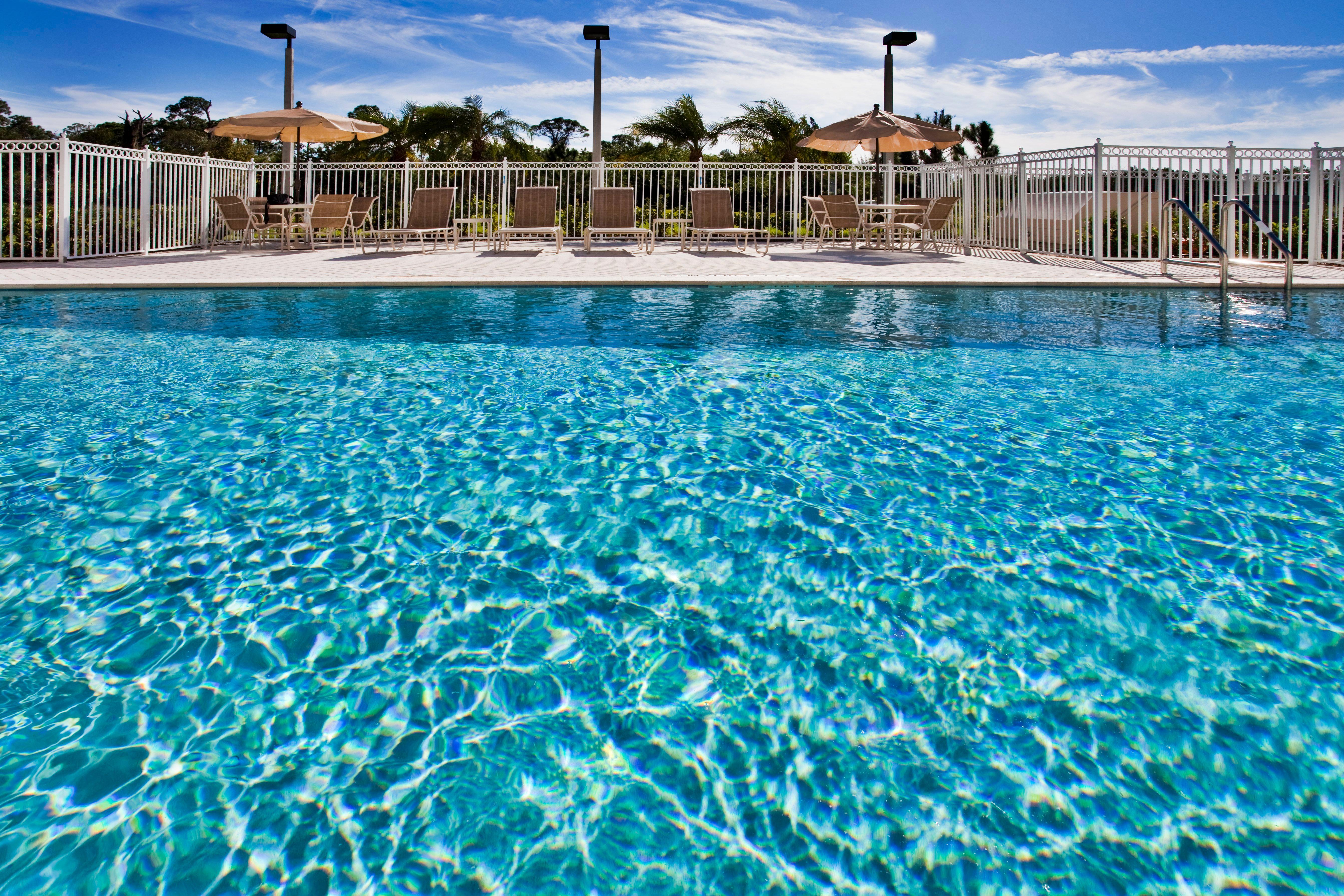 Holiday Inn Express Hotel & Suites Fort Pierce West By Ihg Екстер'єр фото