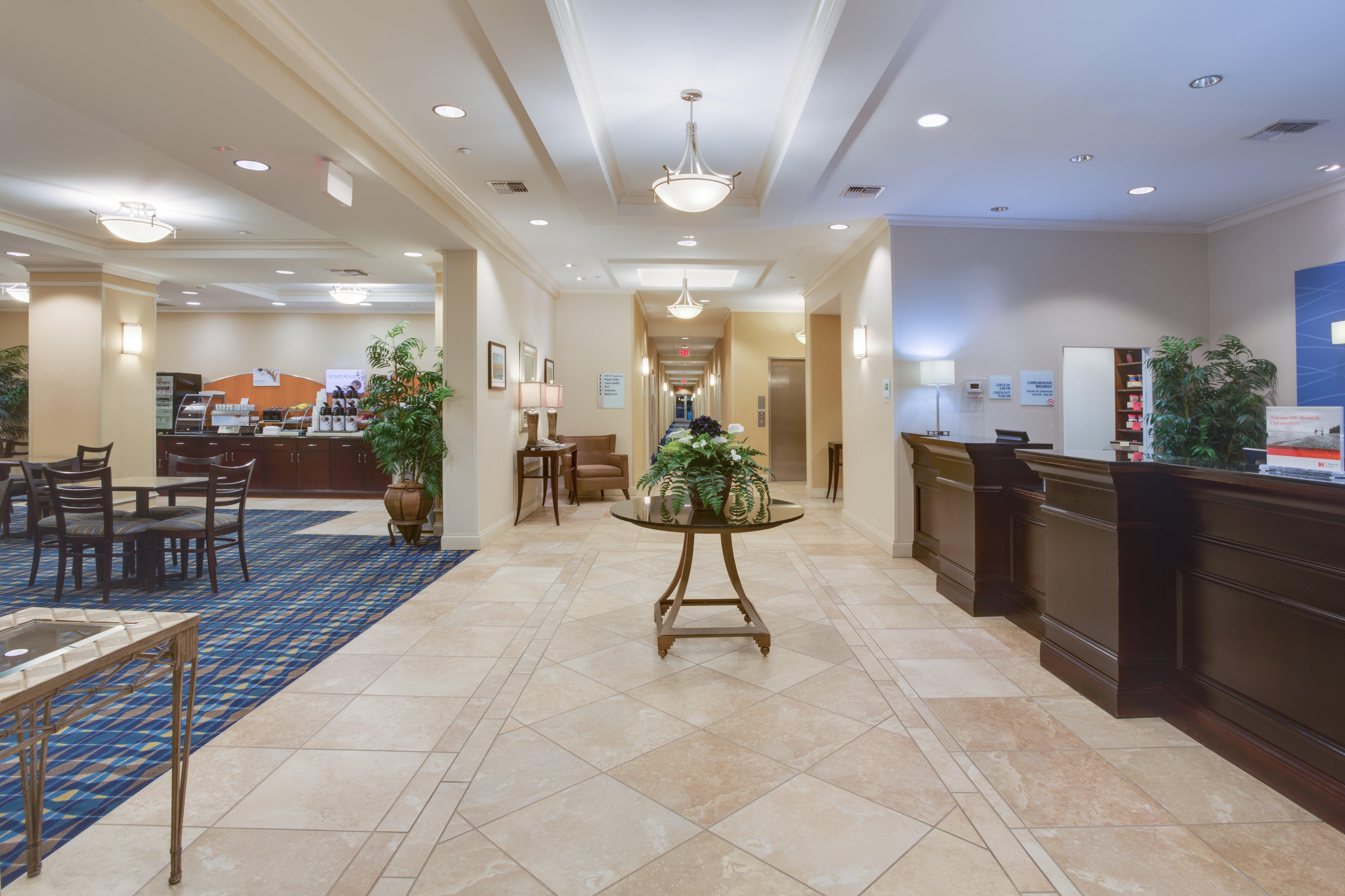 Holiday Inn Express Hotel & Suites Fort Pierce West By Ihg Екстер'єр фото