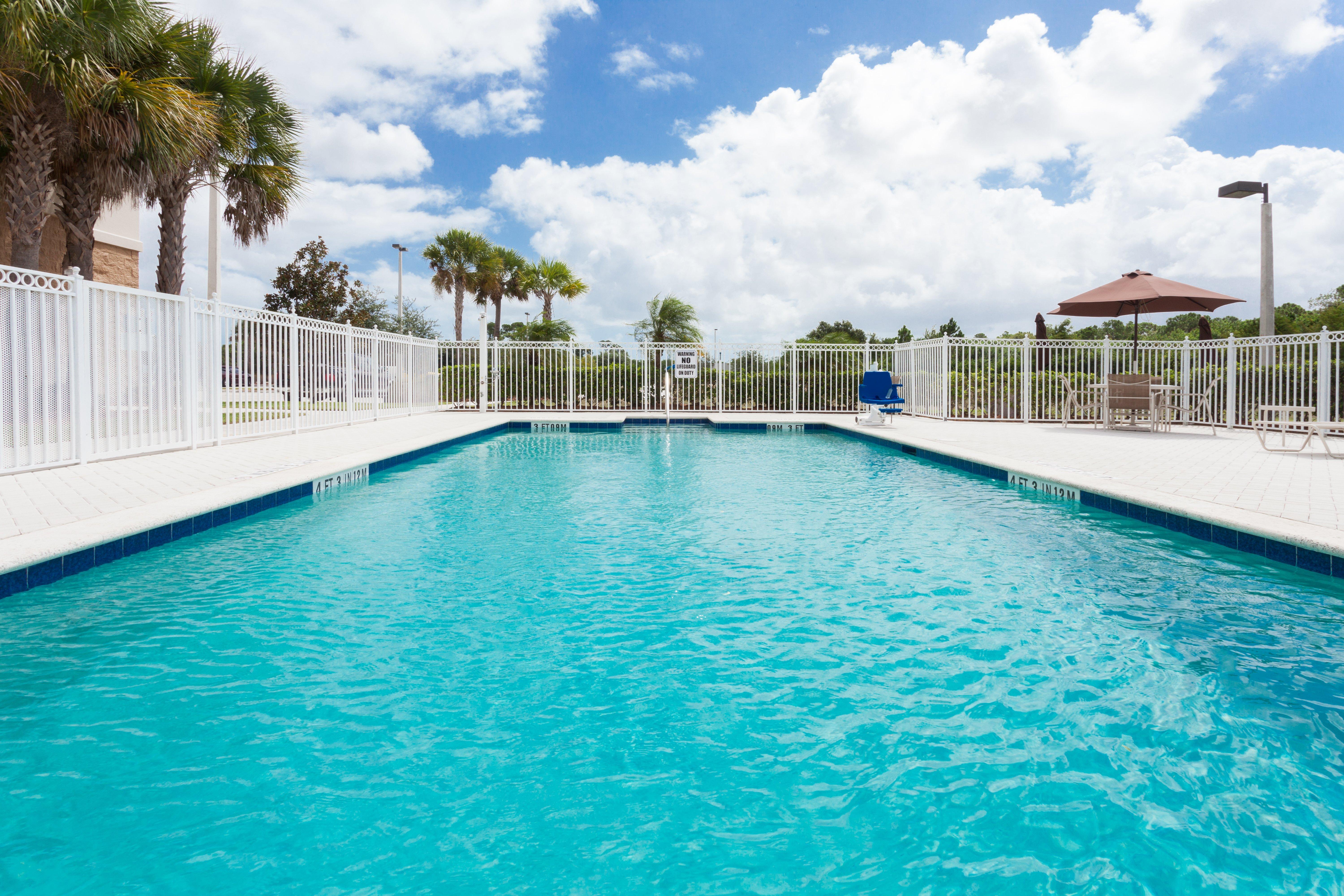 Holiday Inn Express Hotel & Suites Fort Pierce West By Ihg Екстер'єр фото